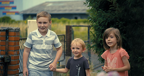 リトル・ガール、画像10