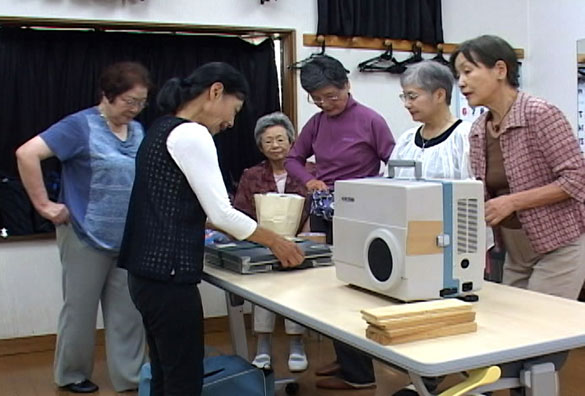 まわる映写機 めぐる人生