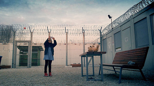 ミッドナイト・トラベラー、画像メイン