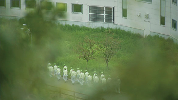 プリズン・サークル、画像8