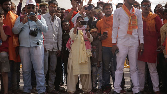 燃え上がる女性記者たち、画像2