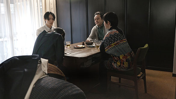 夜明けの夫婦、画像1